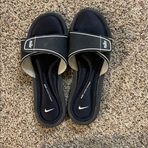 nike slides